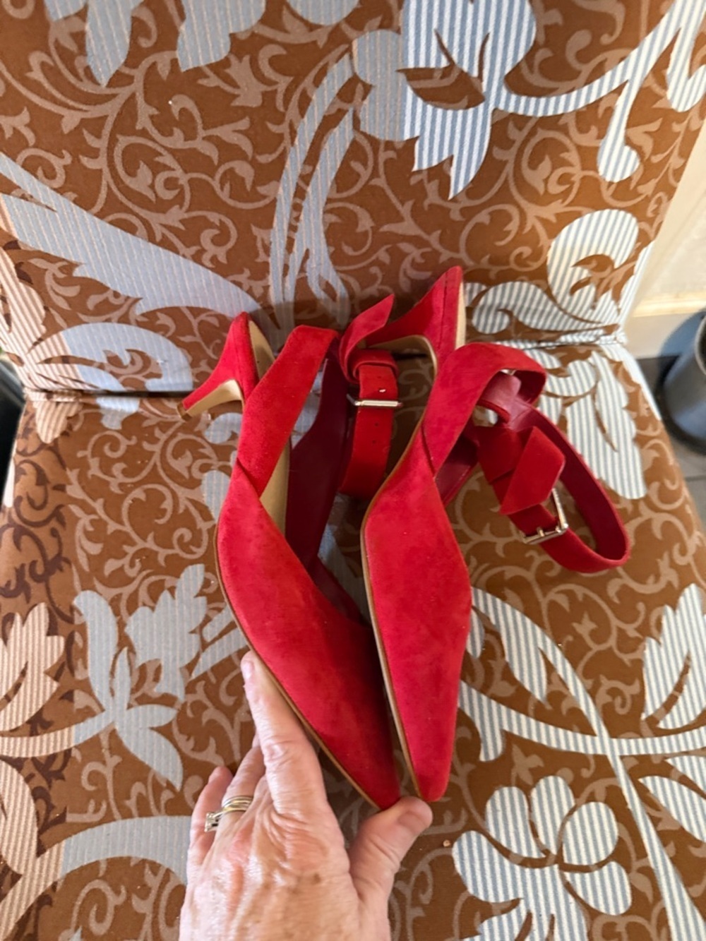 Gianni Bini Red Pointed-Toe Ankle-Strap Pumps - Picture 4 of 7
